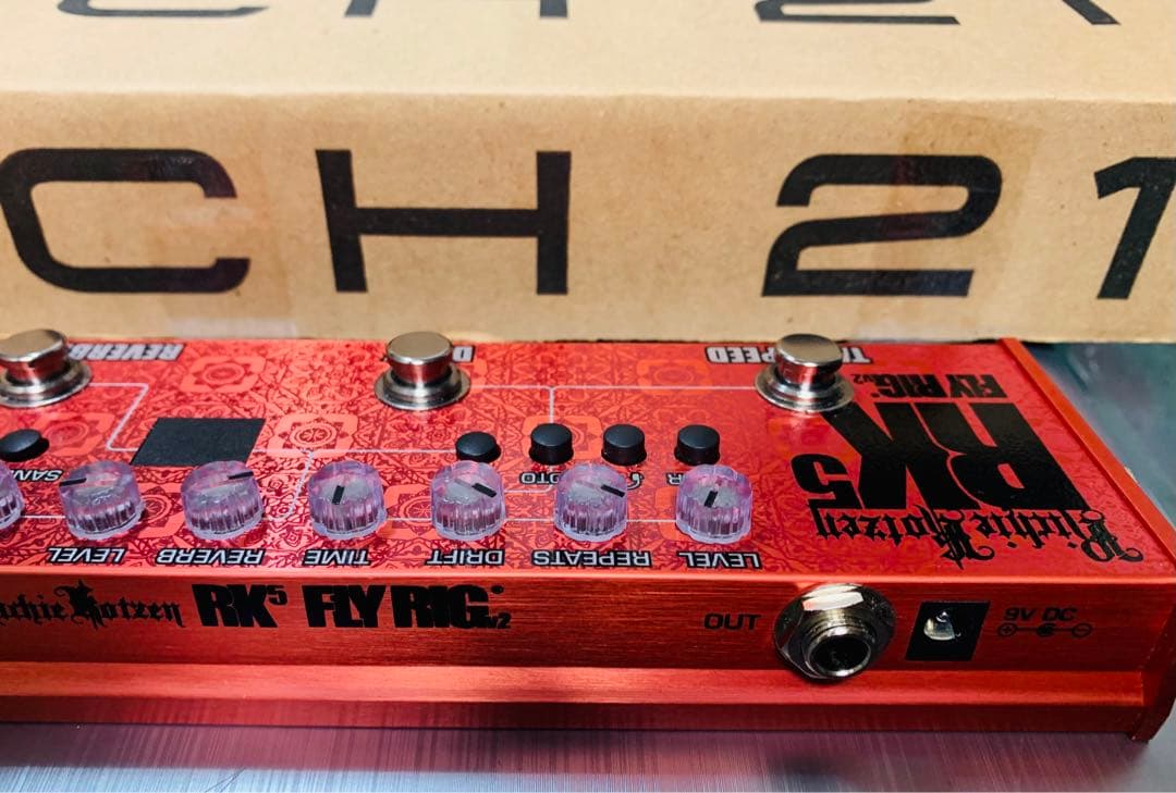 TECH21 RK5 FLY RIG V2 AC アナログマルチエフェクター