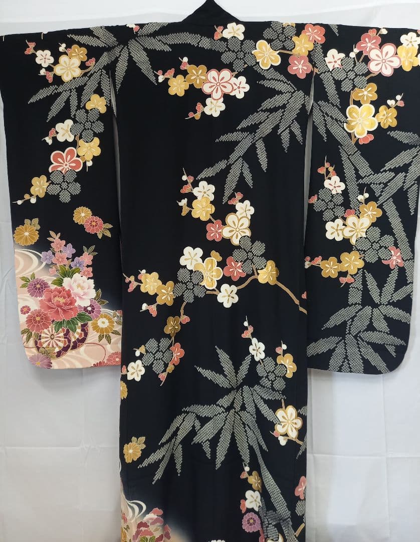 黒引き振袖 友禅 くすみピンクぼかし 花柄 花嫁衣裳