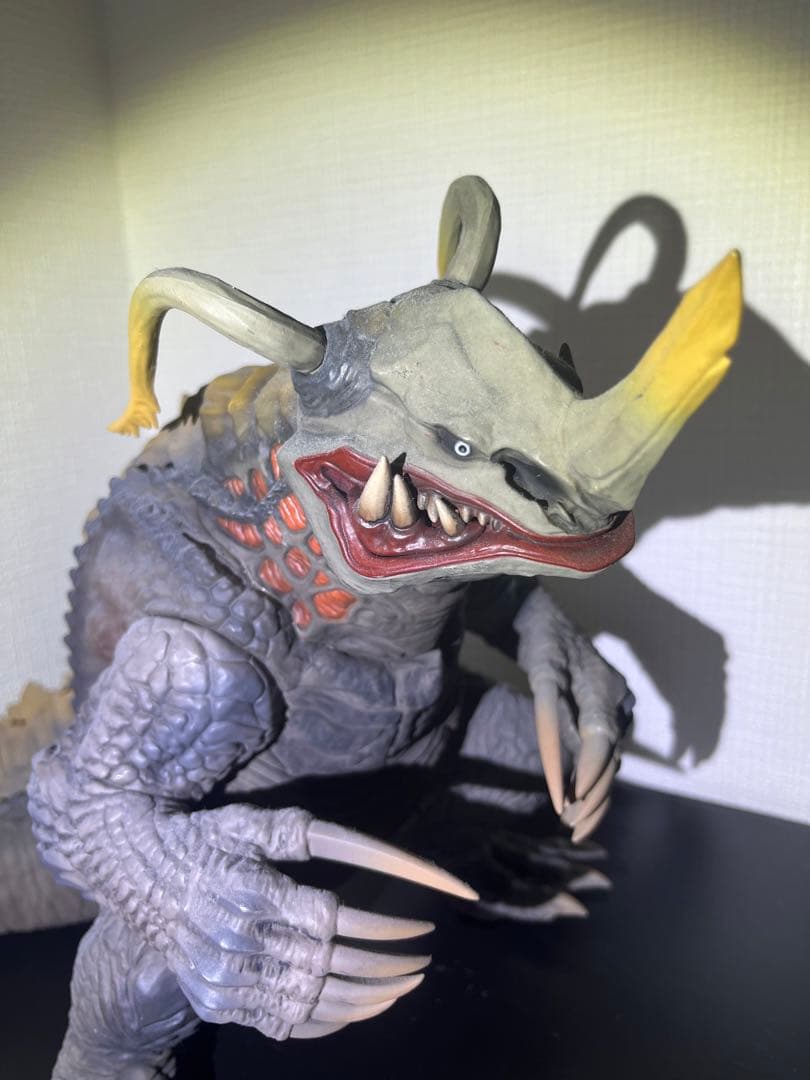 シン・ウルトラマン　ネロンガ &ガボラ １/６特撮シリーズ　CCP フィギュア