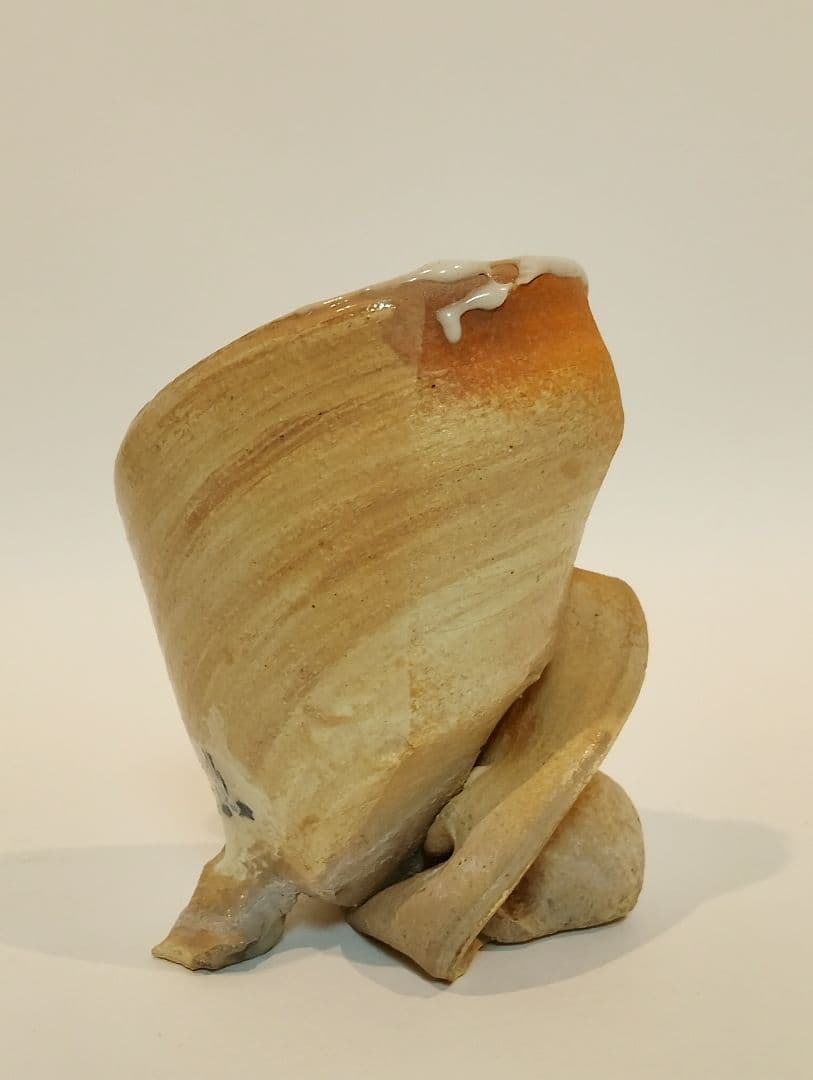 抽象的オブジェ（紐通し有り）釣り花入