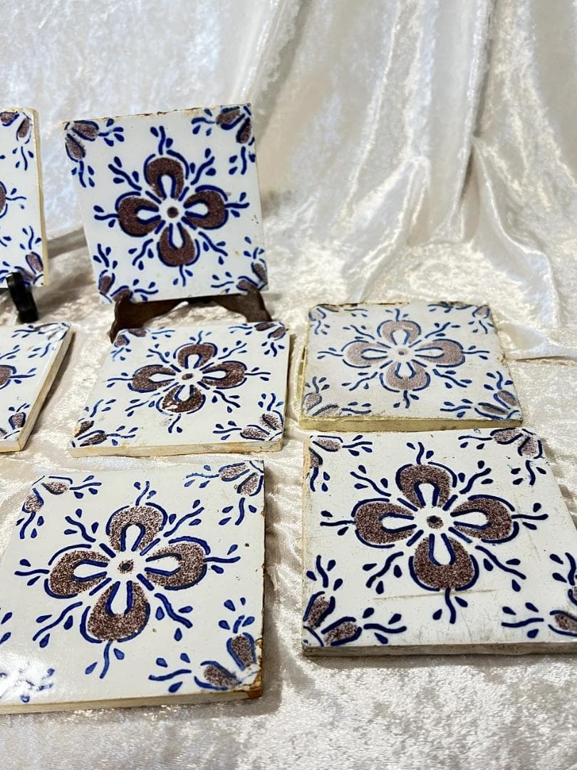 古いタイル　花柄 9枚セット DISTRESSED　フランス　銘あり