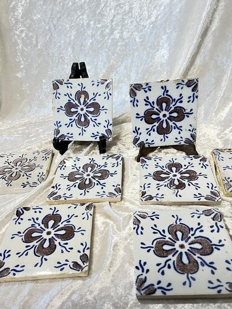 古いタイル　花柄 9枚セット DISTRESSED　フランス　銘あり