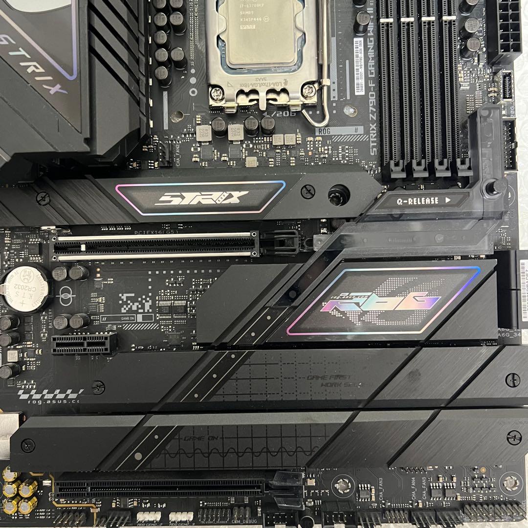 ROG STRIX Z790-F GAMING WiFi ＋i7-13700KF