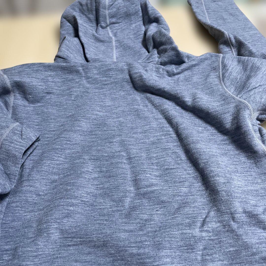 K*u様 新品未使用タグ付き　YETINA ライトフーディー