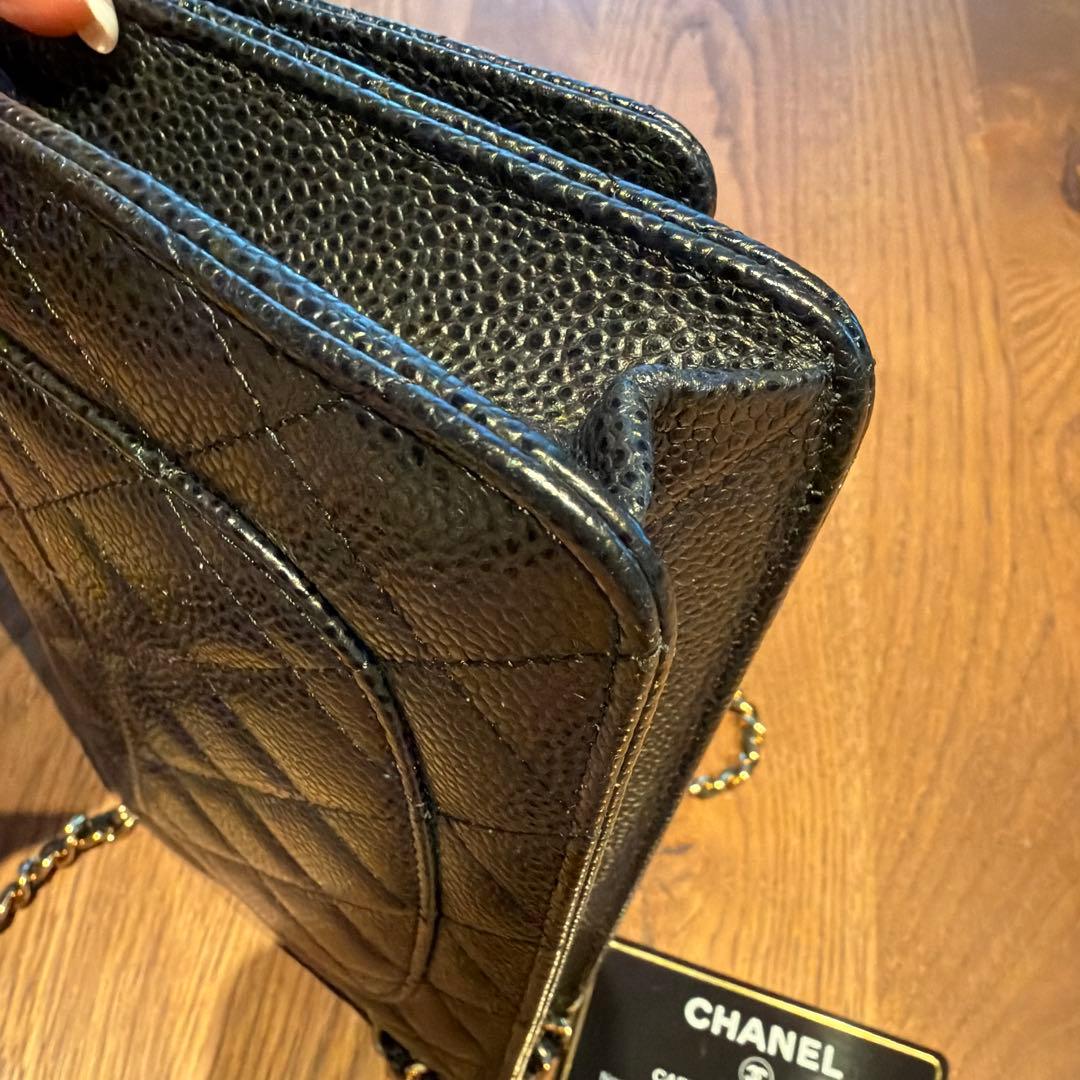 シャネル チェーンウォレット ブラック ゴールド金具
