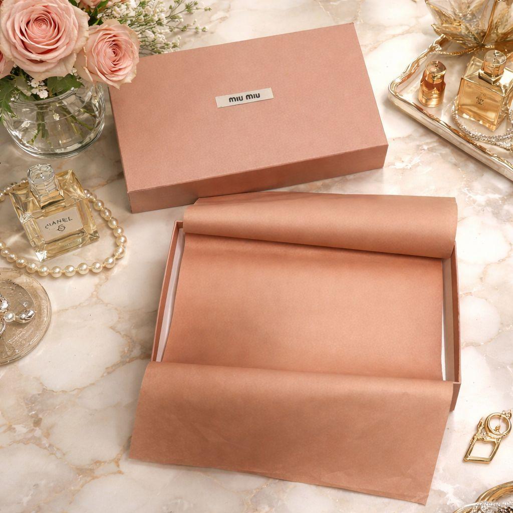 MIU MIU ギフトボックス まとめ売り 7点＋ショッパー2枚、リボン、レター