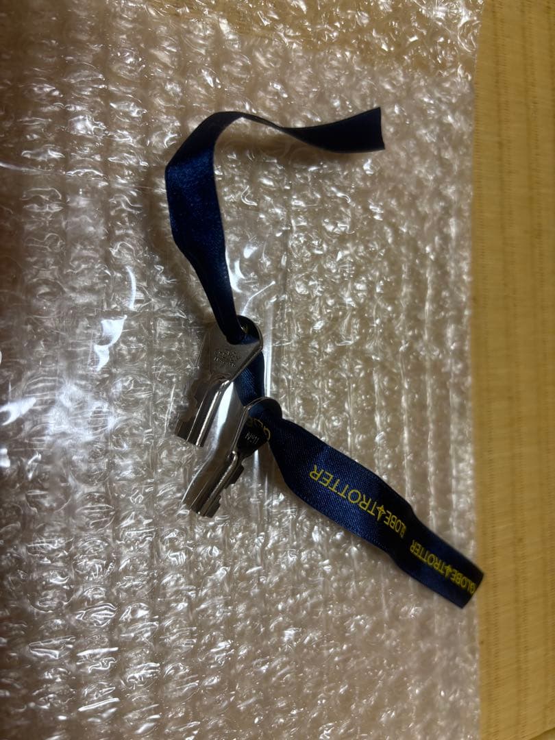 美品 グローブトロッター　GLOBE TROTTER 鍵付き【即決おまけ付き】