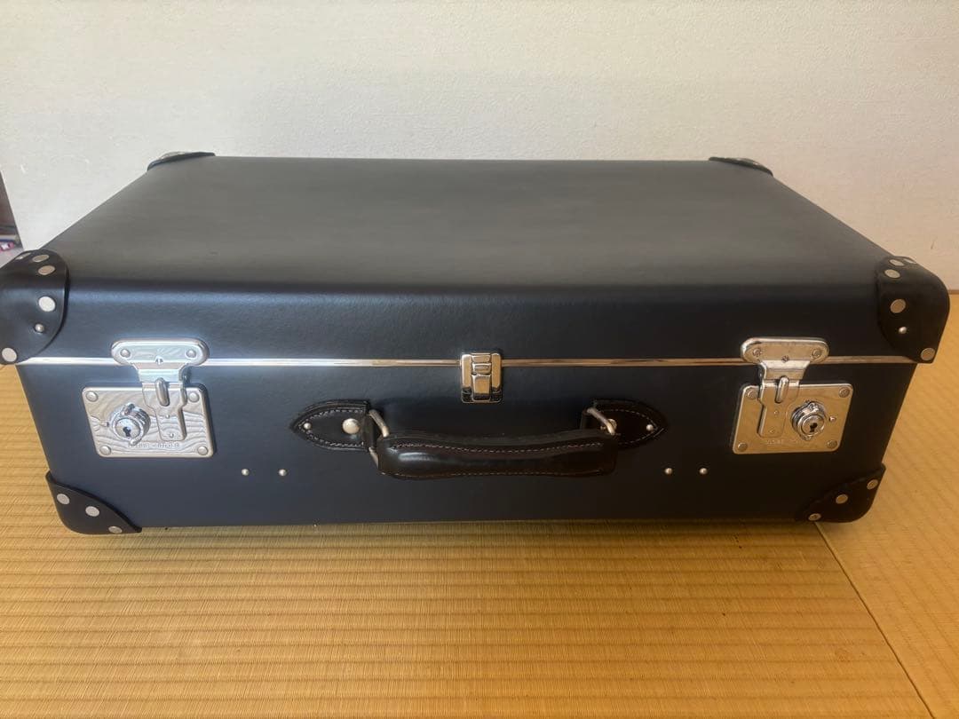 美品 グローブトロッター　GLOBE TROTTER 鍵付き【即決おまけ付き】