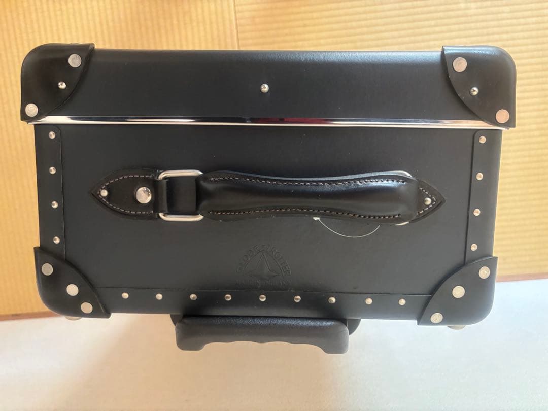 美品 グローブトロッター　GLOBE TROTTER 鍵付き【即決おまけ付き】