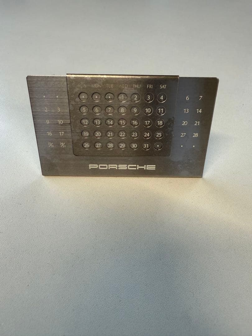 ポルシェ 万年カレンダー