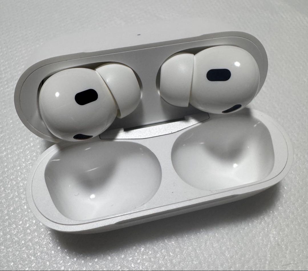 AirPods Pro 第2世代 右・ケース正常 / 左充電不可 ジャンク