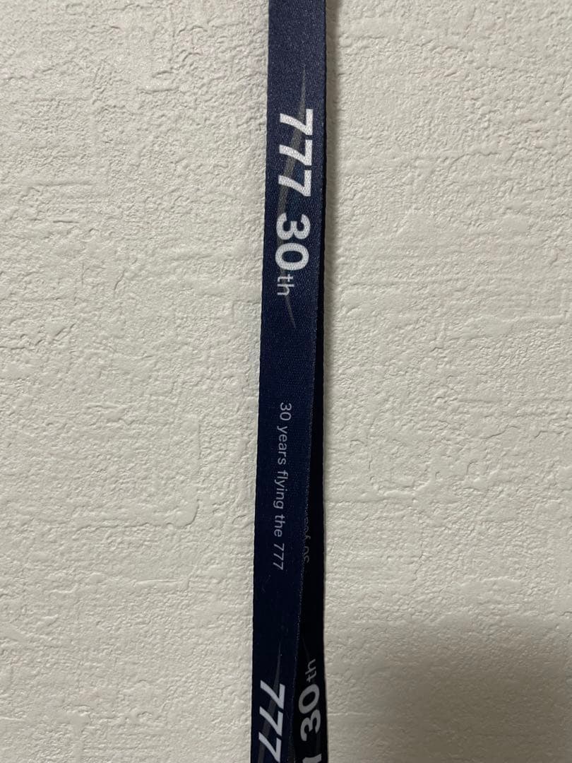 【週末値下げ】ANA ボーイング777 就航30周年記念ストラップ