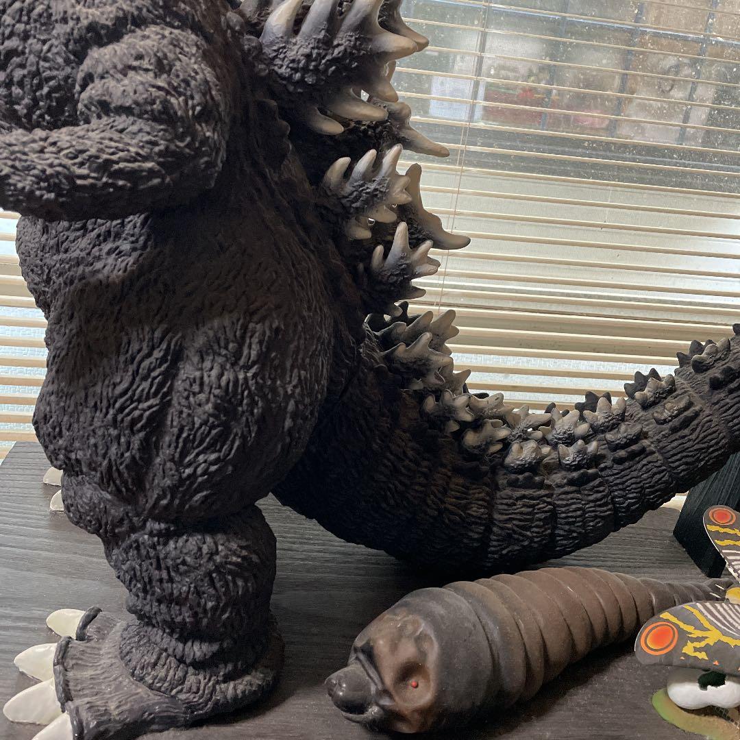 ゴジラと幼虫モスラ（親モスラおまけ）