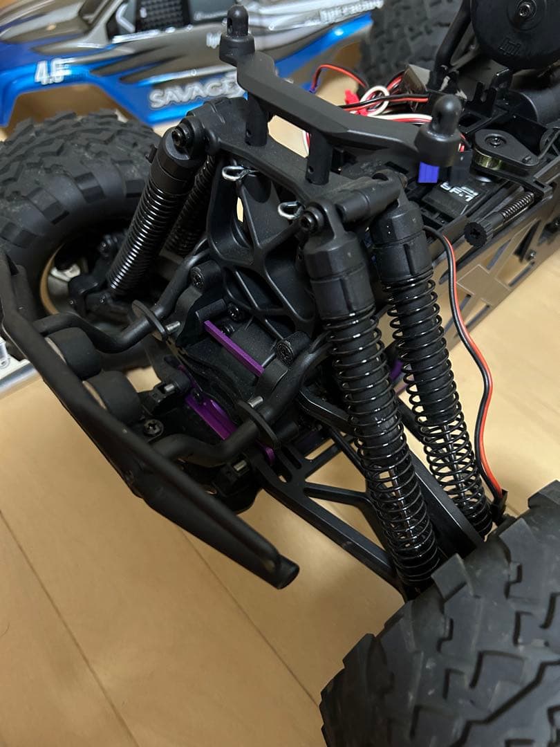 ジャンク扱いです。hpi-racing SAVAGE X 4.6 RTR
