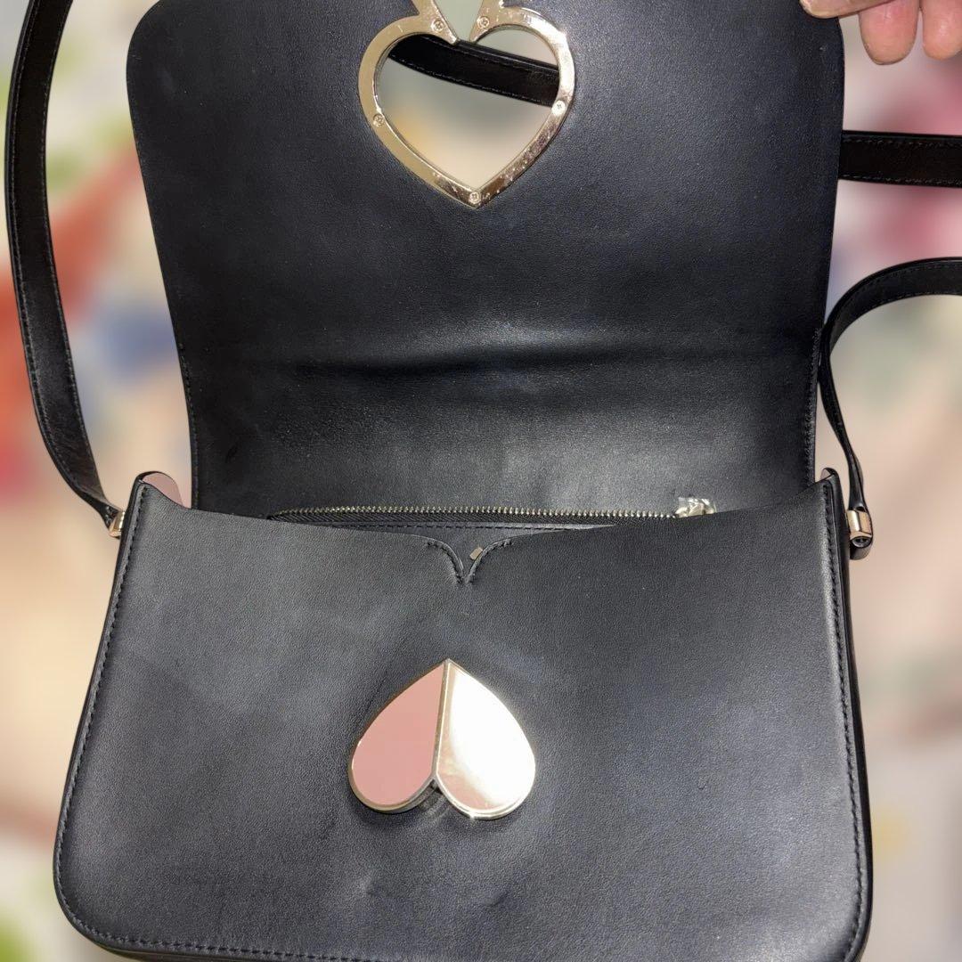 未使用に近い　Kate spadeレザーショルダーバッグ ハート型ロゴ
