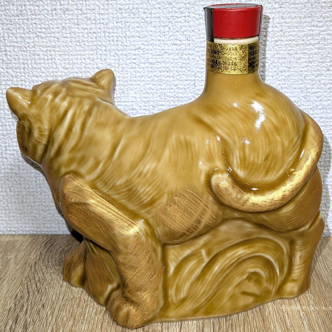 サントリーローヤル　干支　寅歳　2022年　600ml 43%　未開栓　箱有り