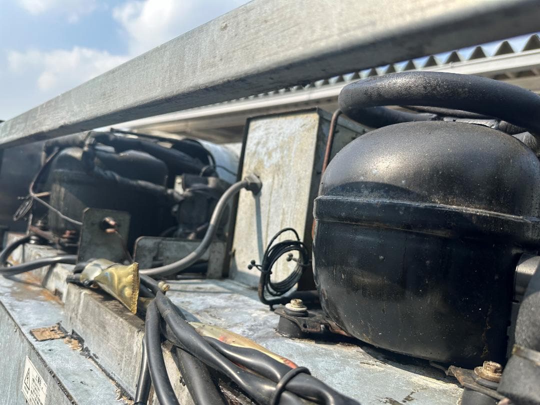 ホシザキ　業務用冷凍室付恒温高湿庫　HCF-120SF3