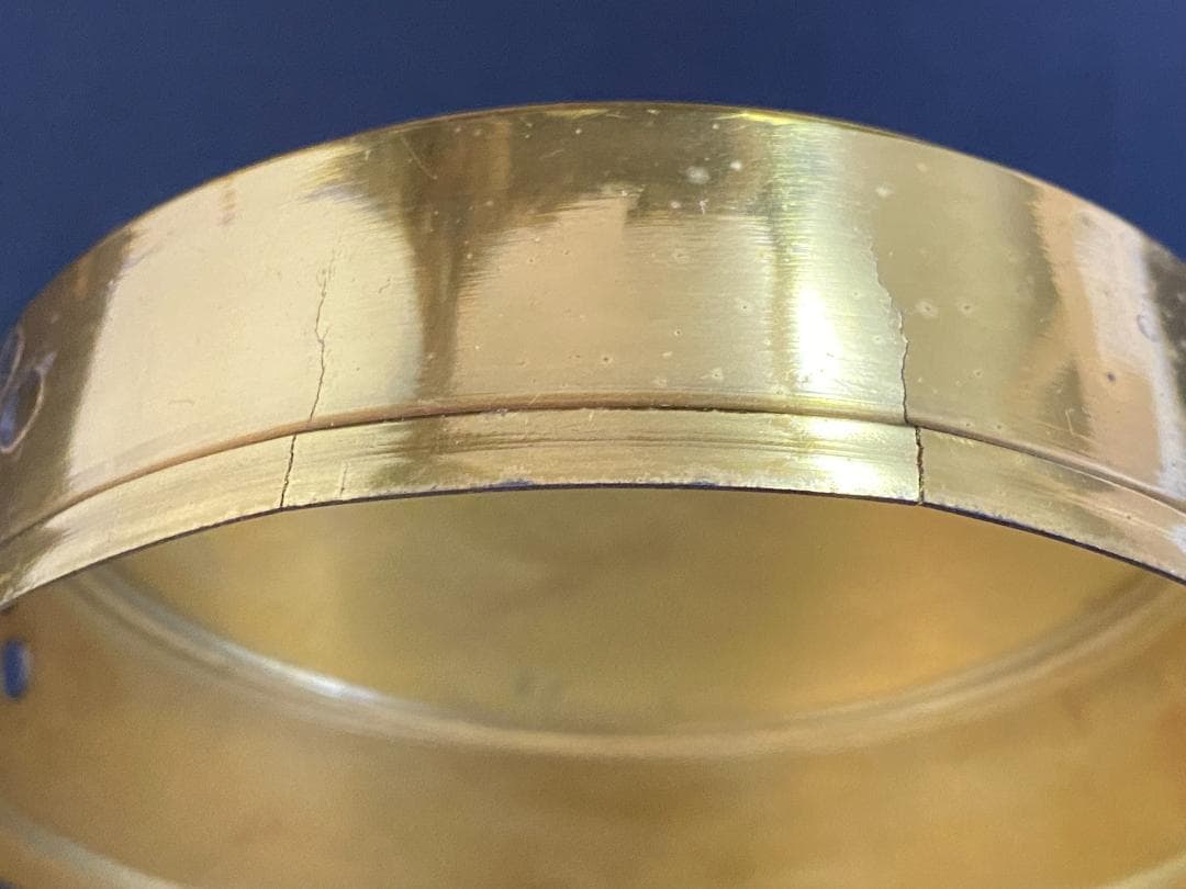 ドイツ製　マントルピース時計　イーグルVS.スネーク