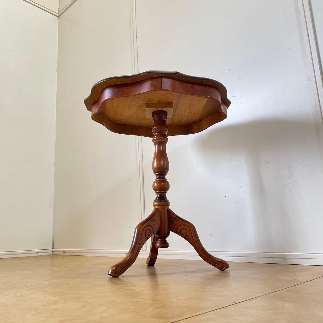 イタリア サイドテーブル 猫脚 象嵌 彫刻 アンティーク調 花台 コンソール