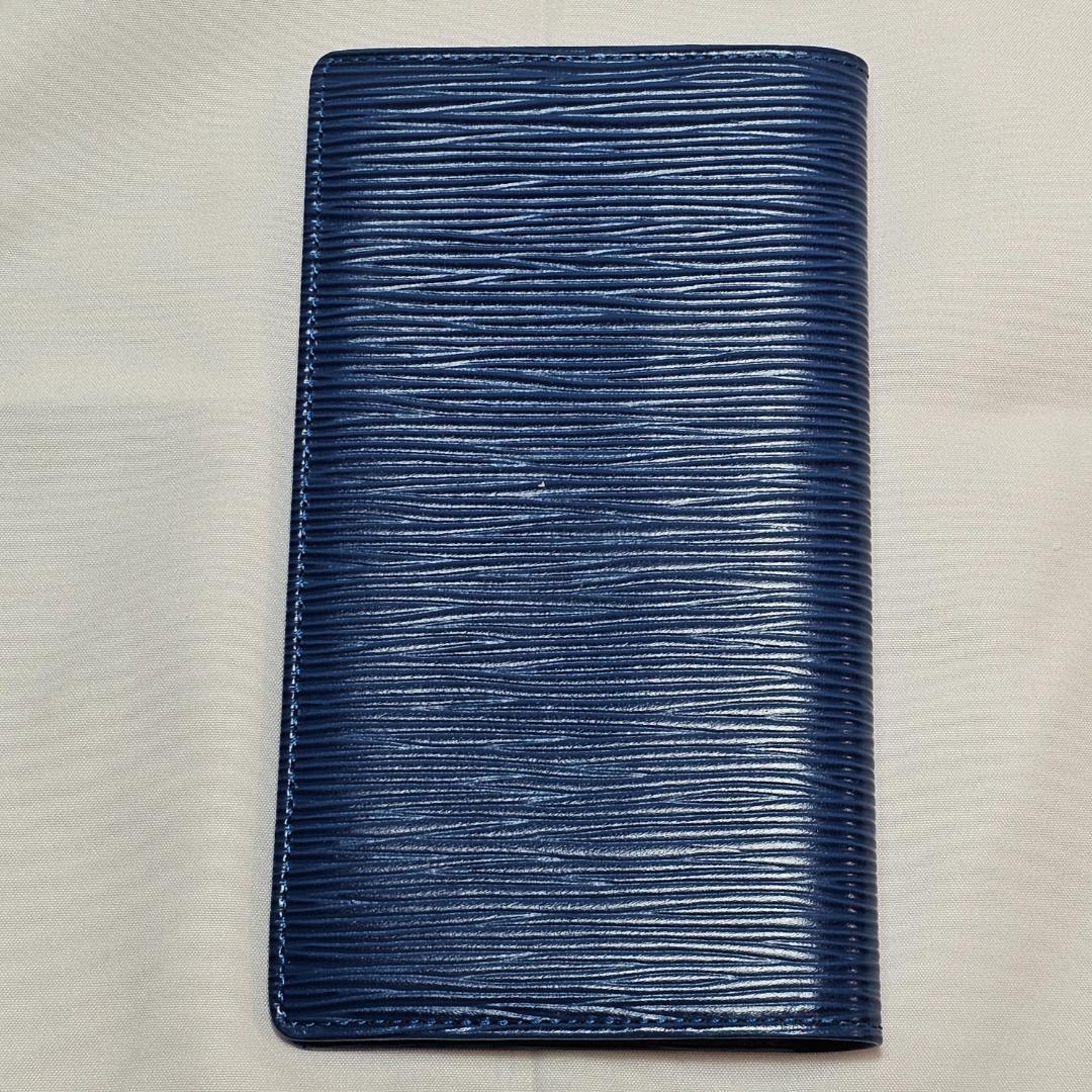 LOUIS VUITTON ルイヴィトン　エピ　青　ブルー　手帳カバー