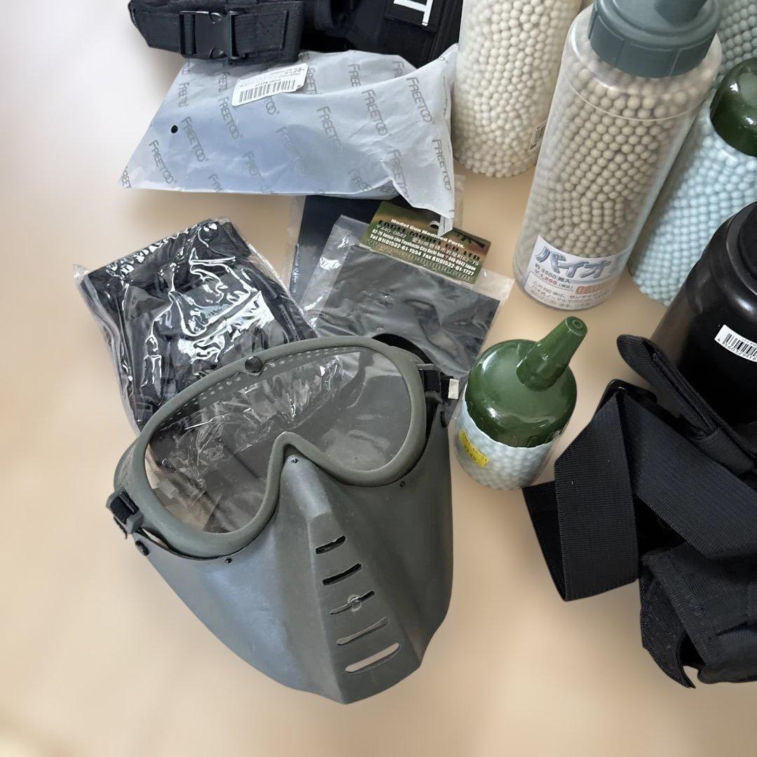 SWATタクティカルバッグとBB弾セット