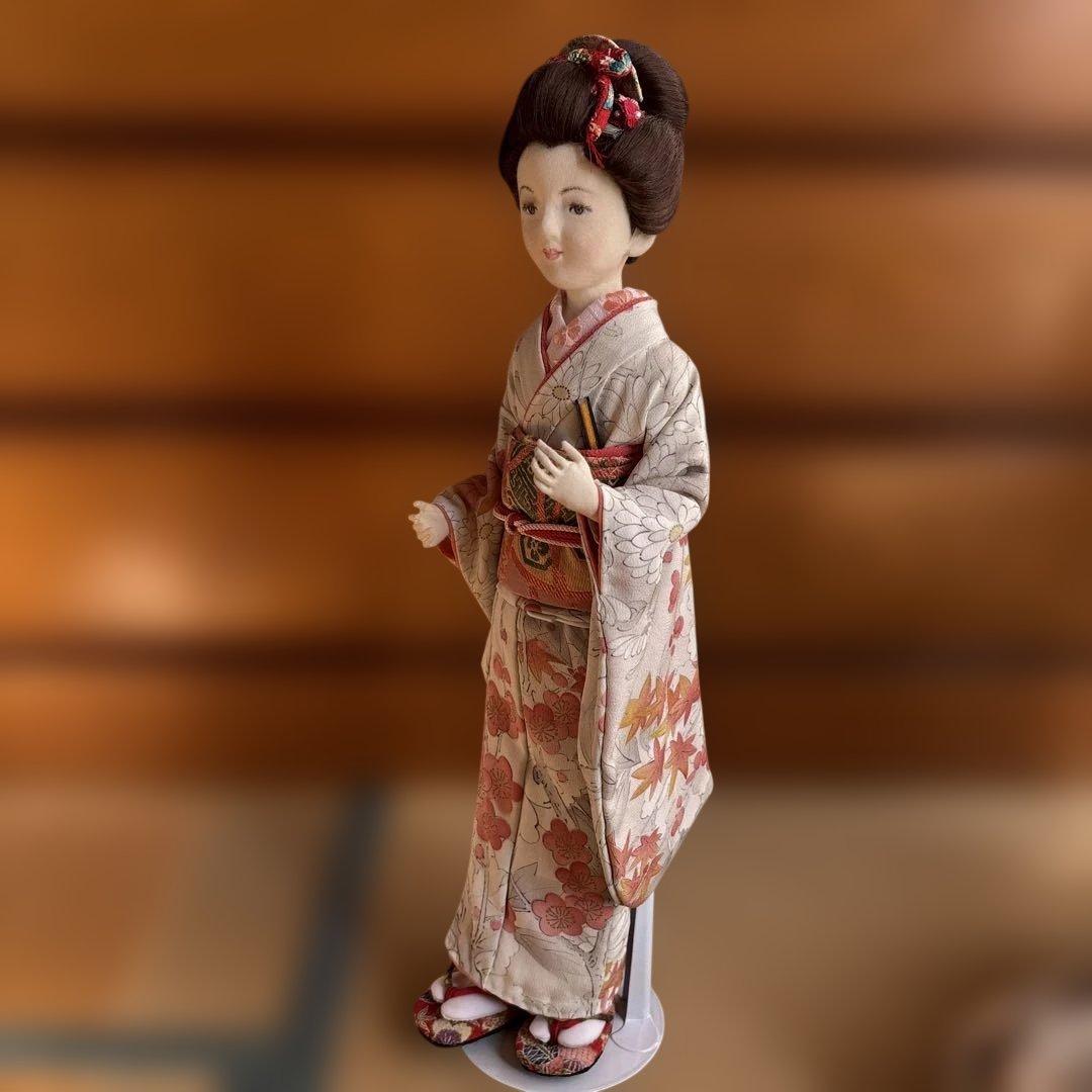 日本人形 着物 白・ピンク・赤