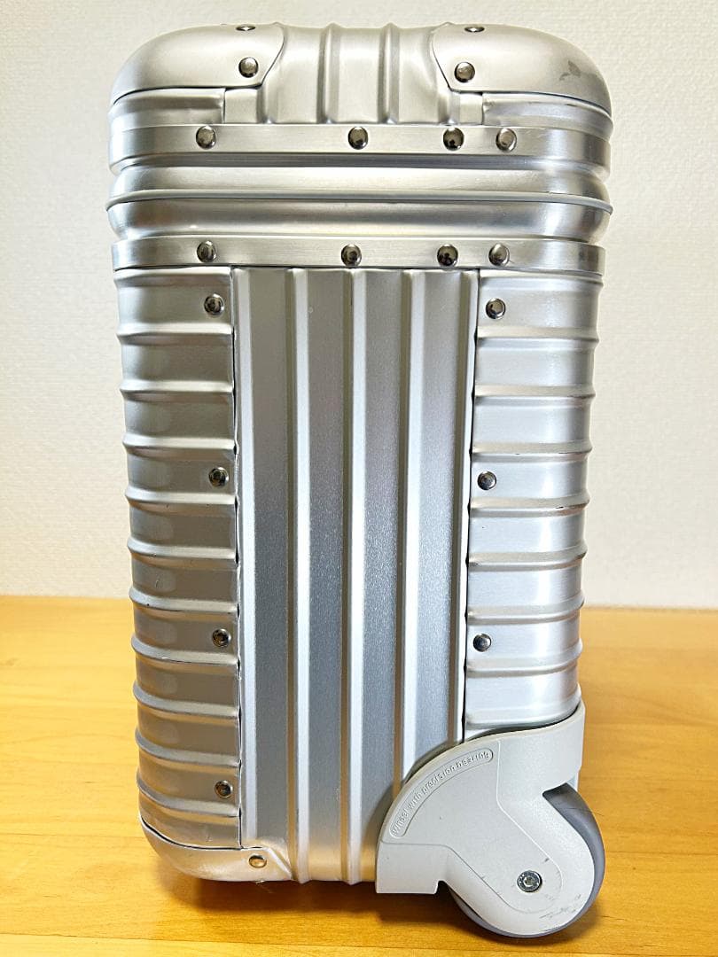 超美品♪ リモワ ボーダフォン パイロット トローリー トパーズ 2輪 ビジネス