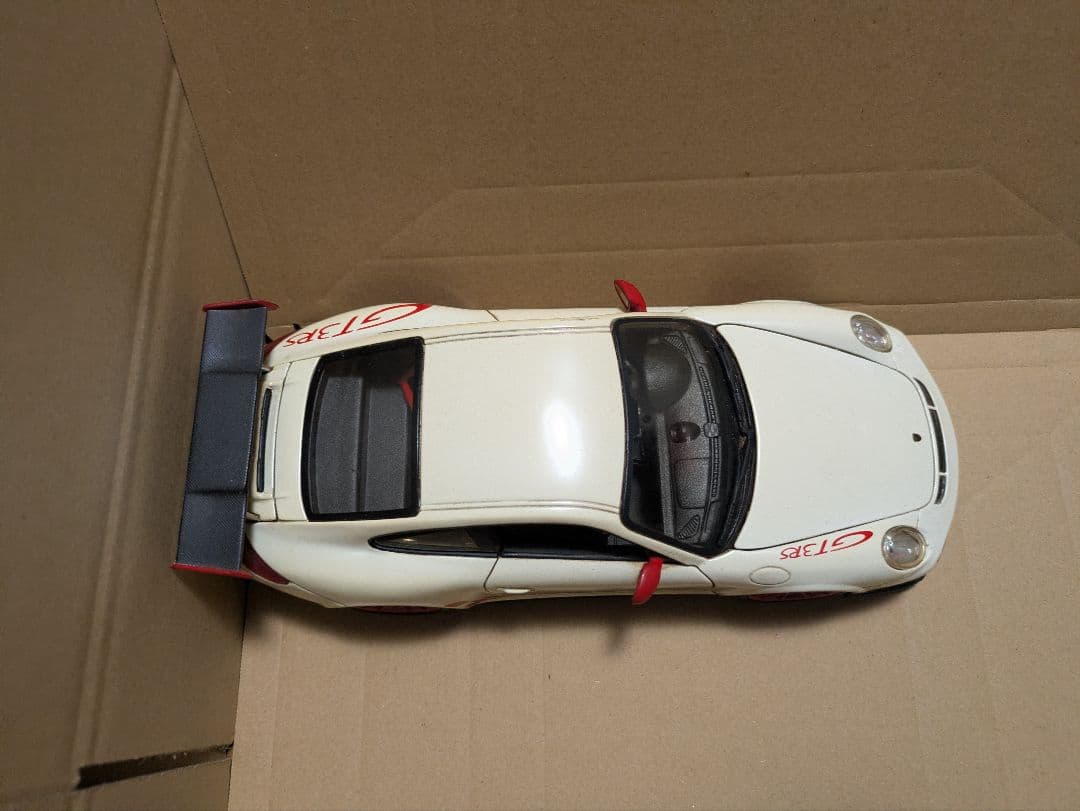 ミニカー Bburago Porsche 911 GT3 RS 1/18