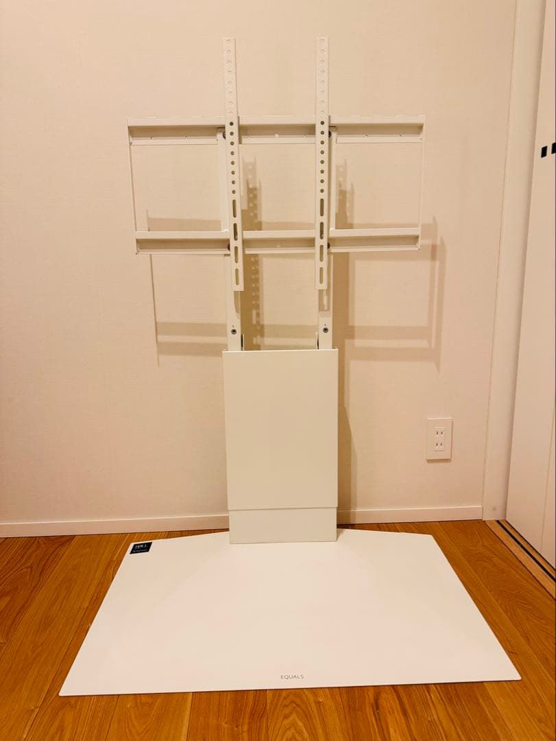 【送料無料】EQUALS WALLテレビスタンドV4