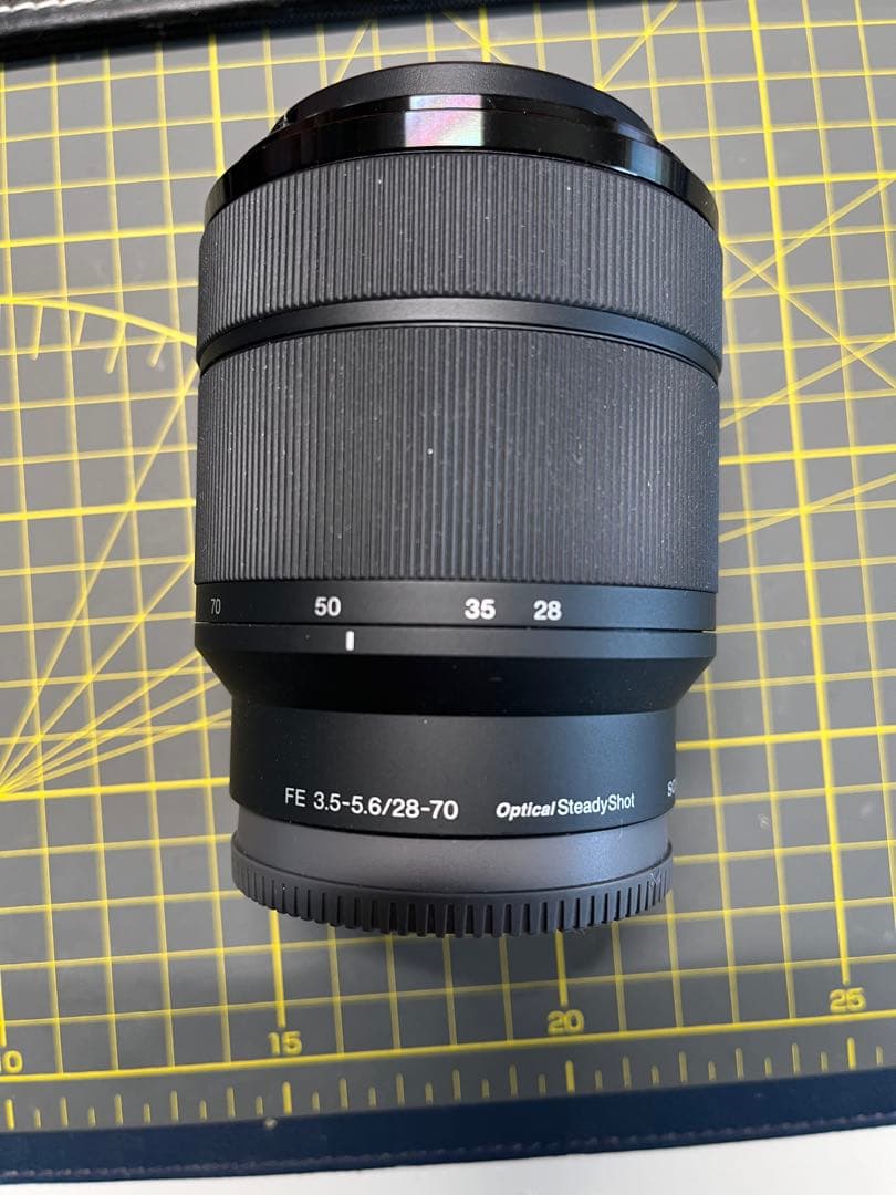 Sony SEL2870 28-70mm F3.5-5.6 ズームレンズ