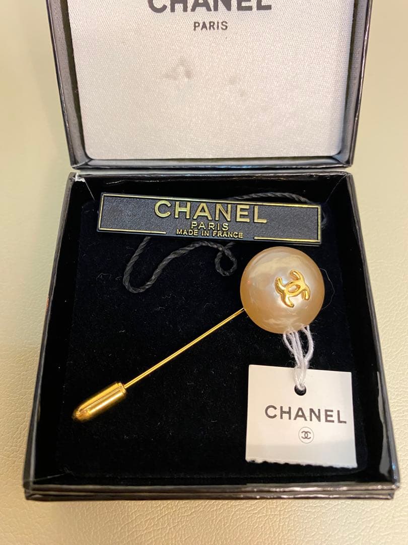 CHANEL シャネル　ココマーク ピンブローチ