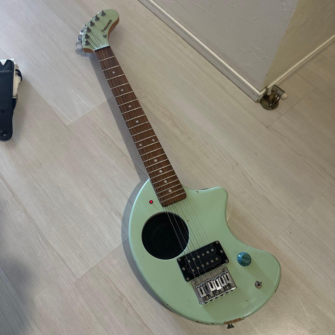 ZO-３FERNANDES エレキギター アンプ内蔵 フェルナンデス 布袋寅泰
