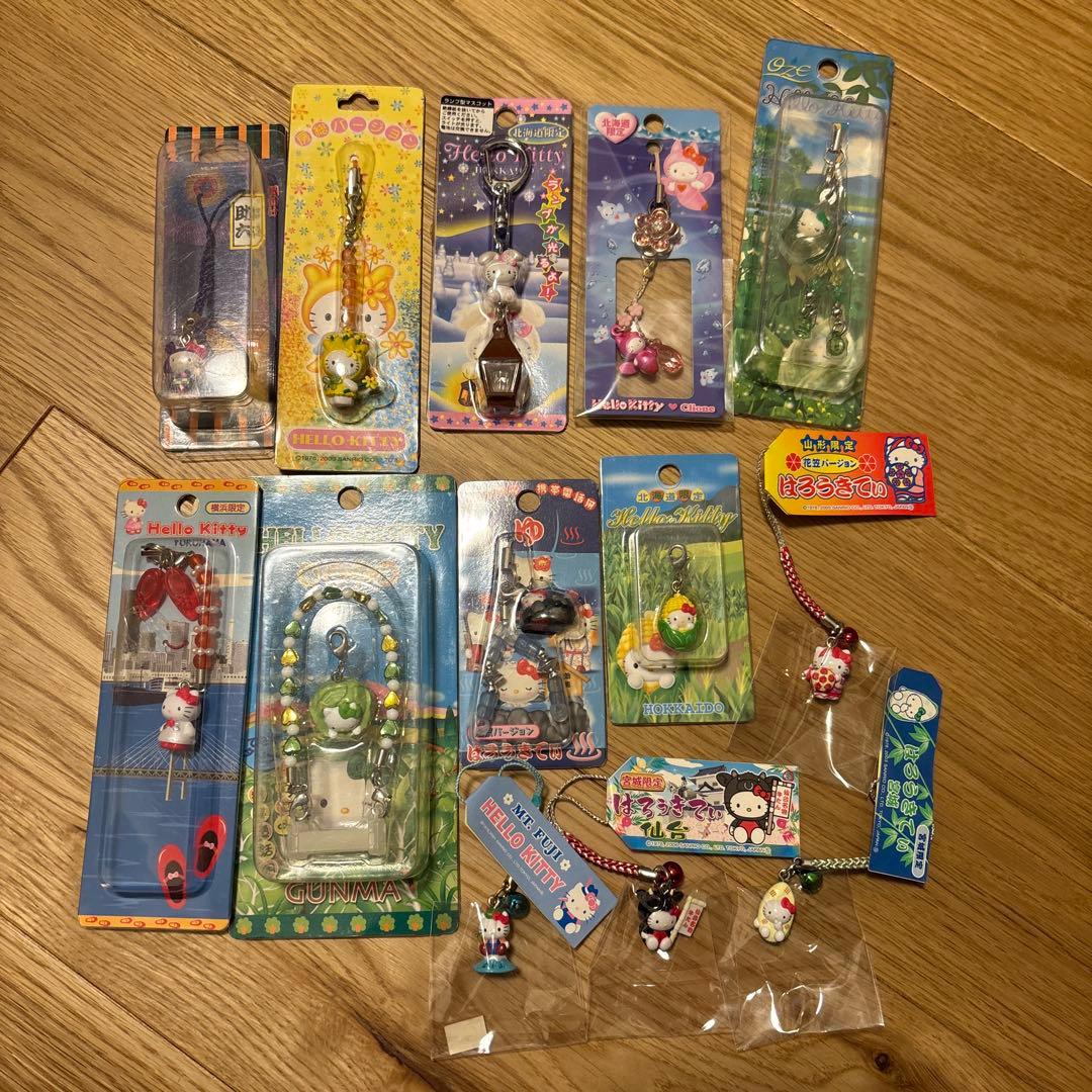 ご当地キティちゃん　64点