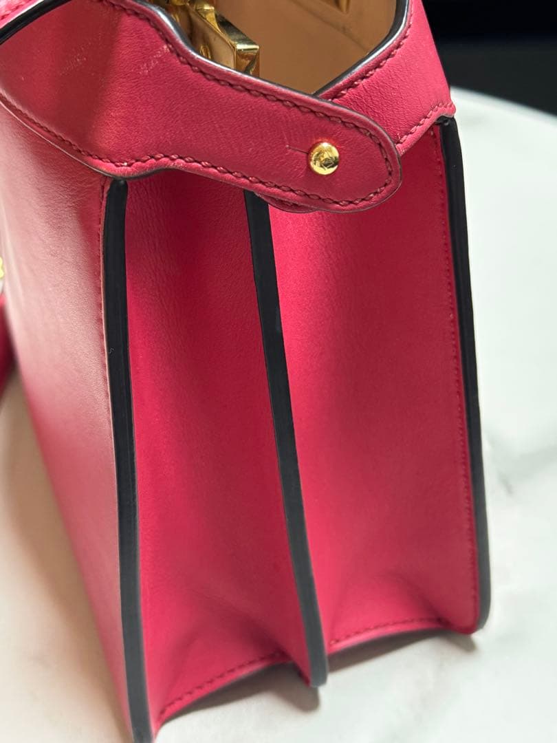 ク*ー様 FENDI⭐︎ピーカブー⭐︎フューシャピンク