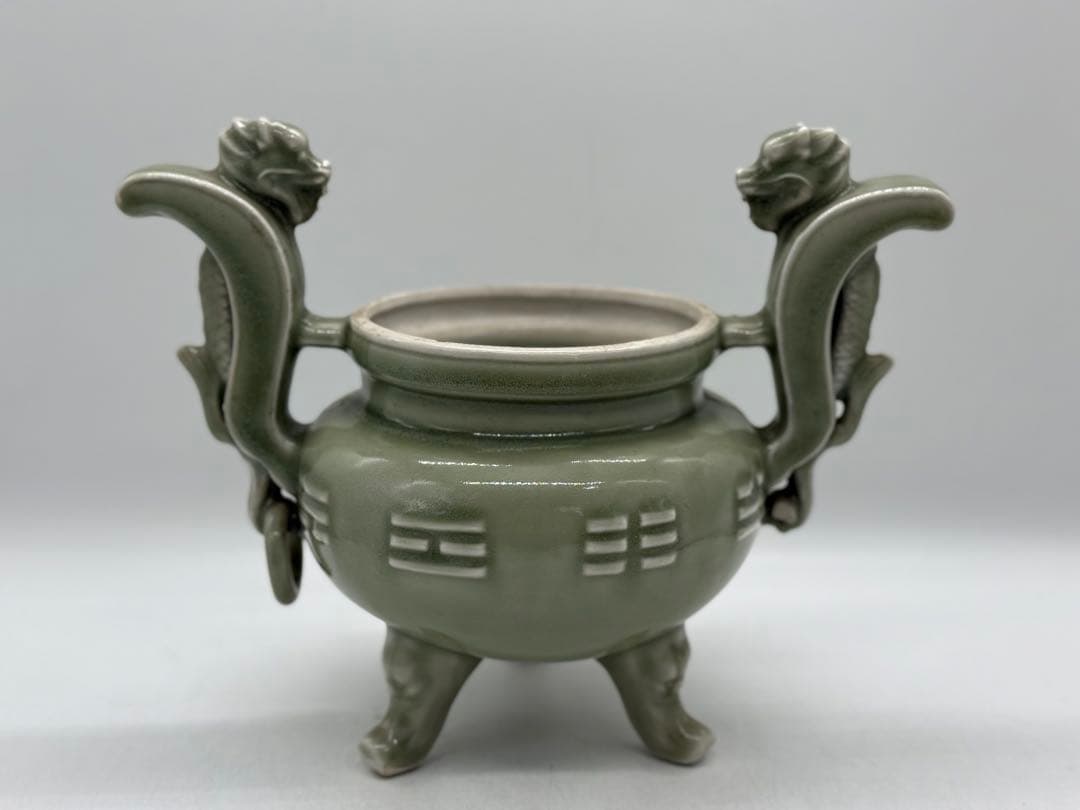 中国　青磁　龍耳香炉　送料込み250729