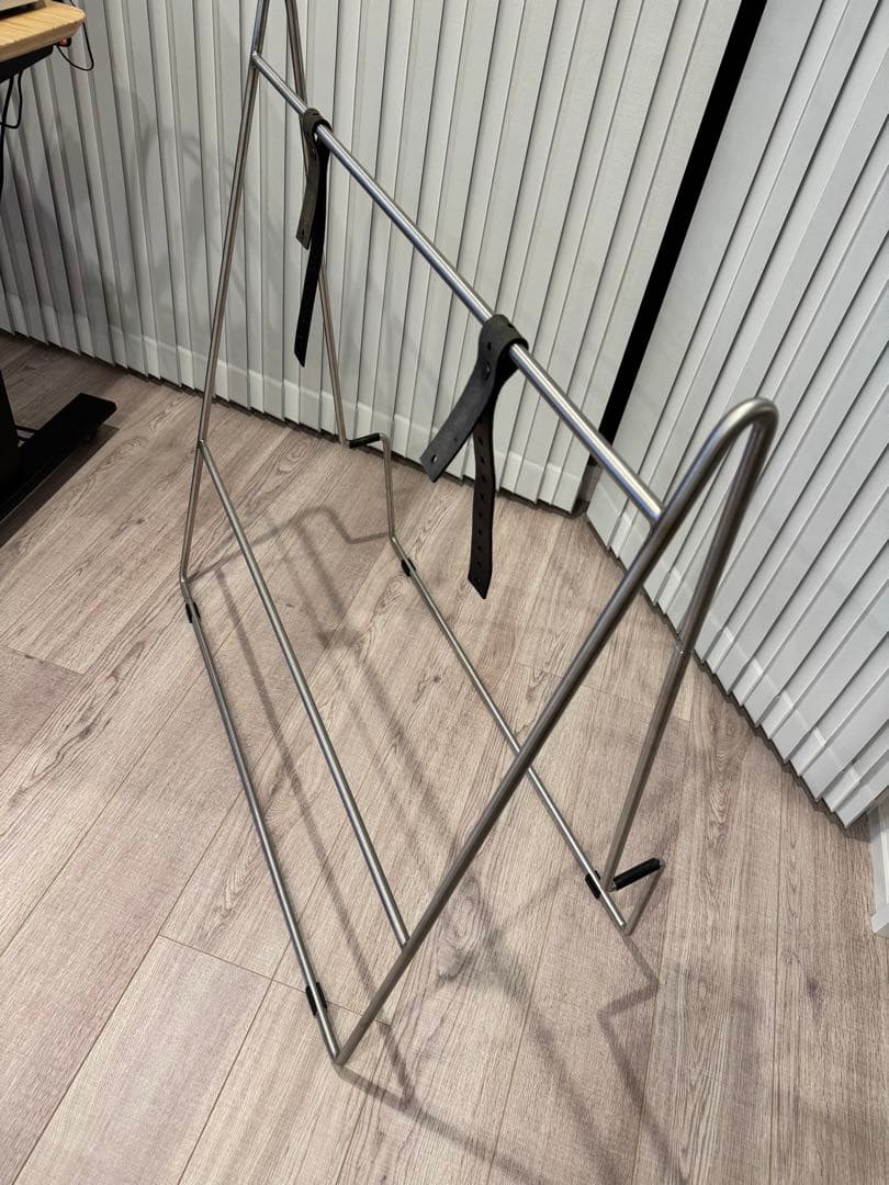 Eva Solo Carry TVスタンド ステンレススチール