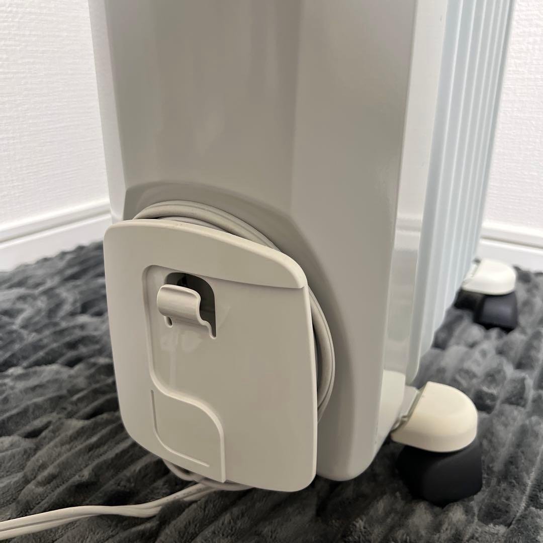 【美品】デロンギ オイルヒーター KHD410812-BK