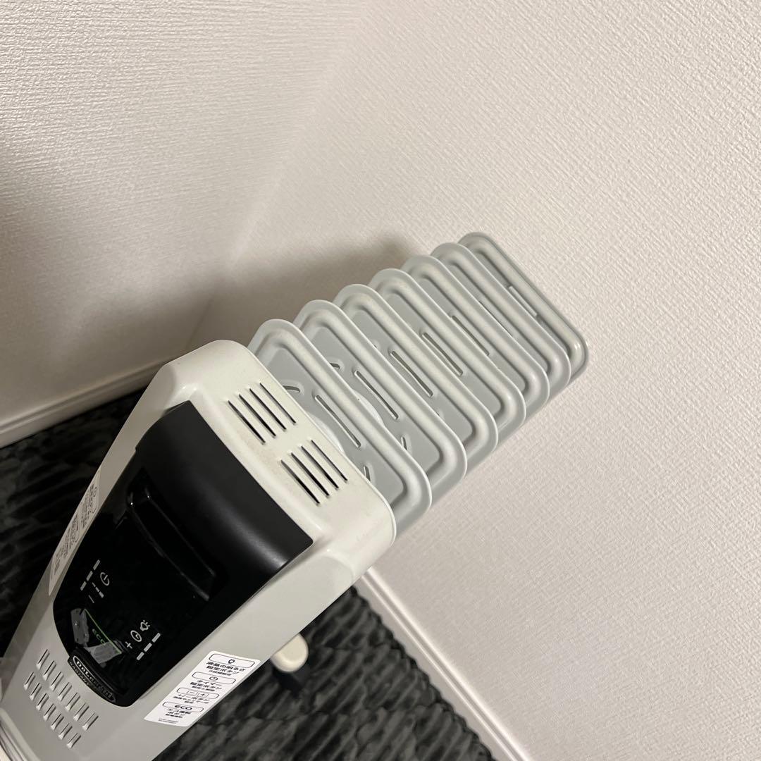 【美品】デロンギ オイルヒーター KHD410812-BK