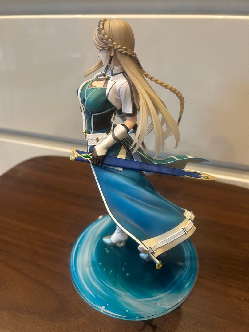 軌跡シリーズ エレイン・オークレール 1/8スケールフィギュア コトブキヤ