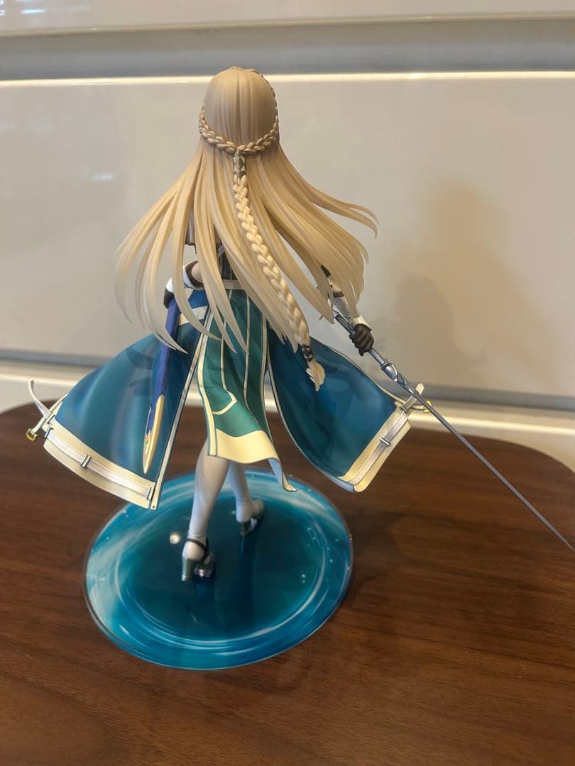 軌跡シリーズ エレイン・オークレール 1/8スケールフィギュア コトブキヤ