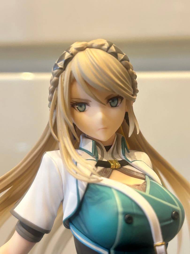 軌跡シリーズ エレイン・オークレール 1/8スケールフィギュア コトブキヤ