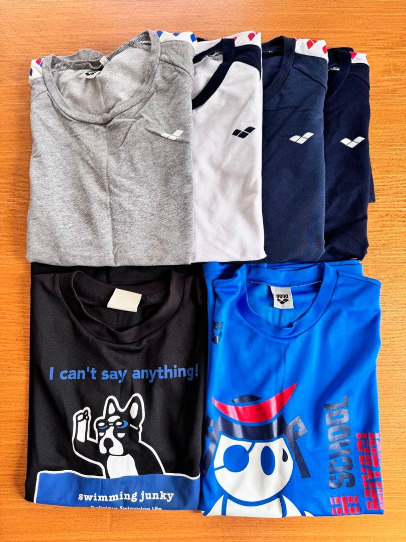 arenaの競泳練習水着とキャップとTシャツとアクセサリーのセット