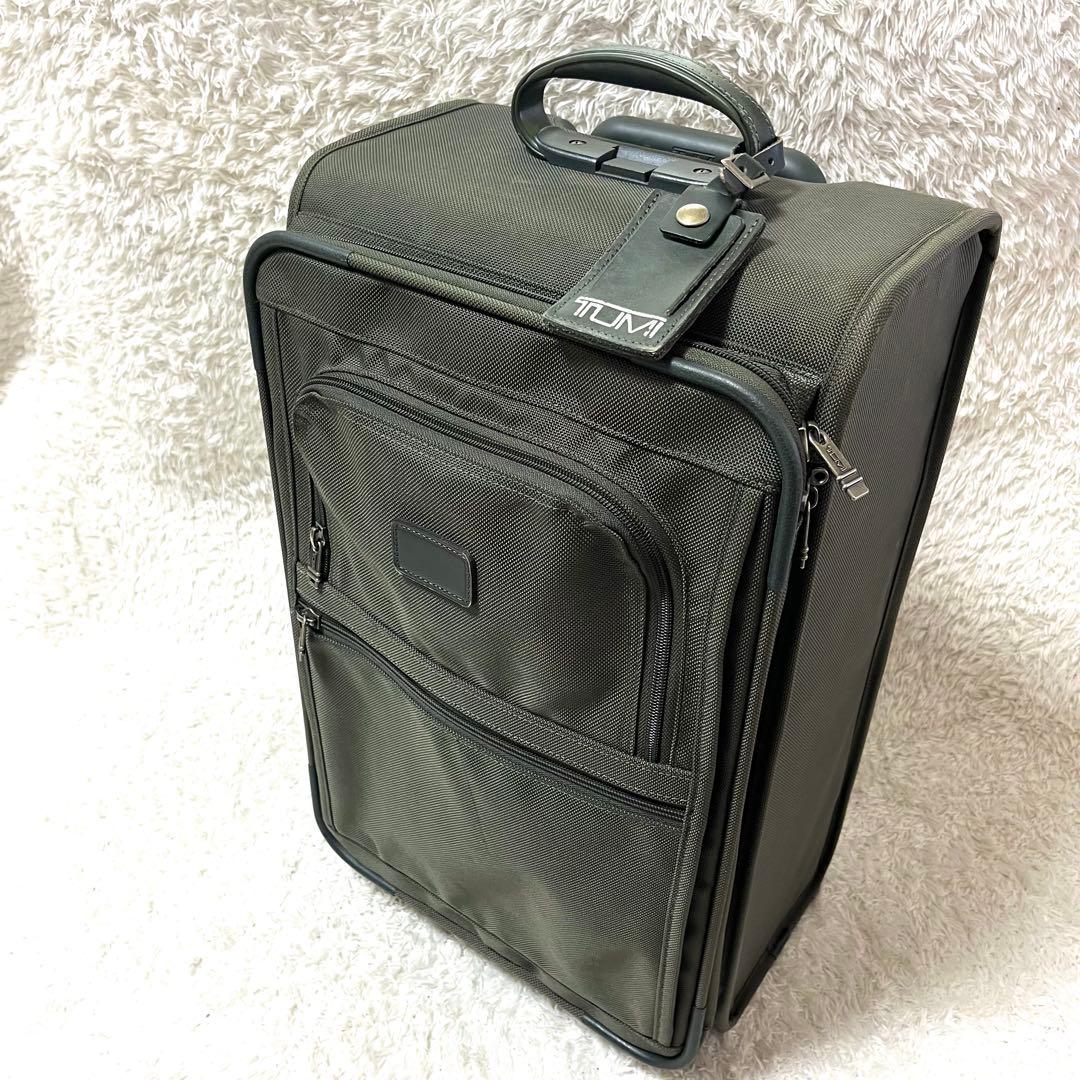 ✨激レア✨TUMI キャリーケース スーツケース カーキ ガーメント USA製