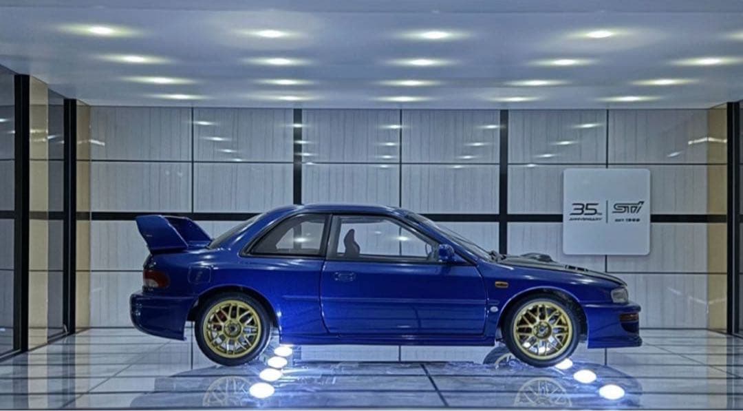 AUTOart 1/18 スバル インプレッサ 22B 模型