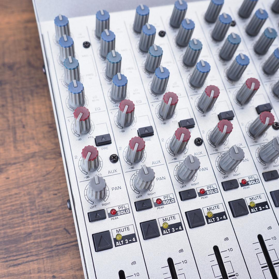 BEHRINGER MX2004A ACアダプターなしだけど動作確認済品