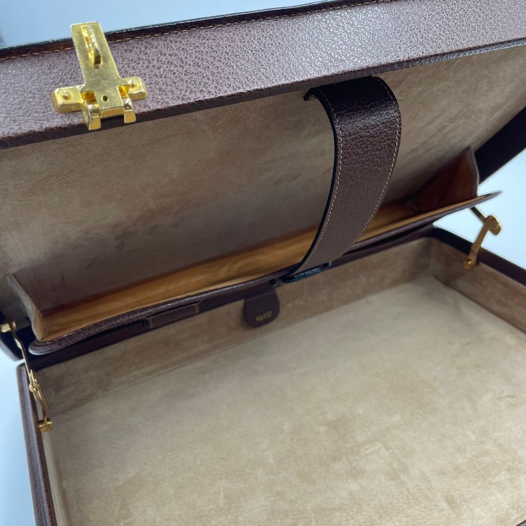 超美品　GUCCI ダイヤルロック　アタッシュケース　セカンドバッグ付