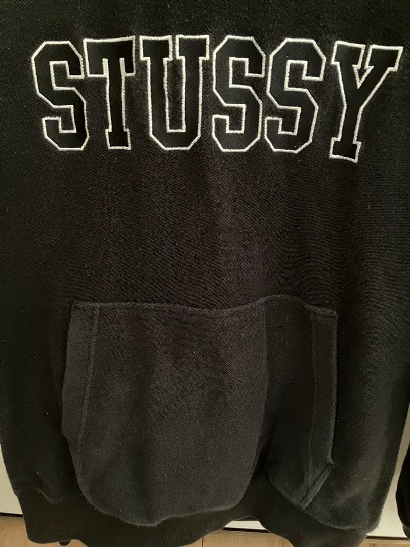 STUSSY パーカー ブラック　Sサイズ