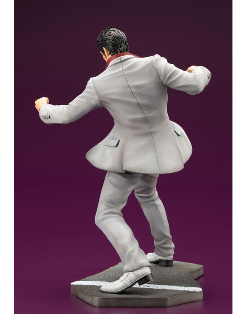 コトブキヤ　龍が如く 桐生一馬フィギュア 特製アクリルブロック付き