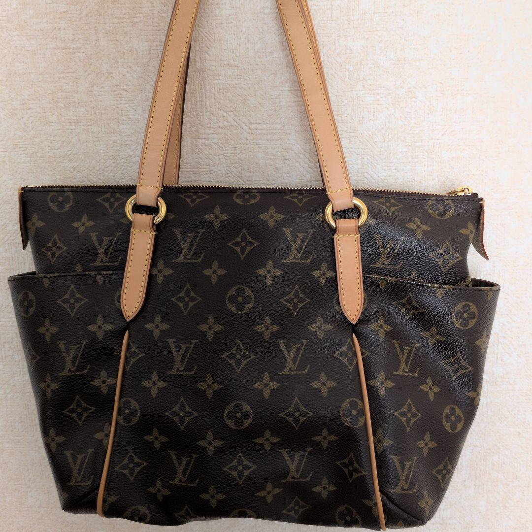 Louis Vuittonルイヴィトン トータリーPM モノグラムキャンバス