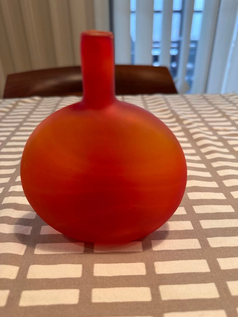 オイバトイッカ　ヌータヤルヴィ　一輪挿し